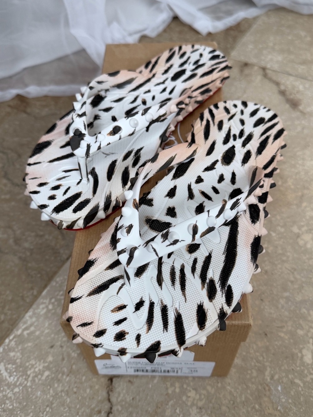 Christian Louboutin White & Black Animal Print Studded Donna Loubi Flip Flops 38 - Picture 3 of 16